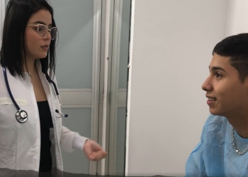 Doctora se encarga personalmente tratar paciente 1