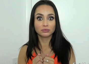 Mi madrastra golfa tetas enamorado 1